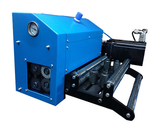 Press-mounted servo